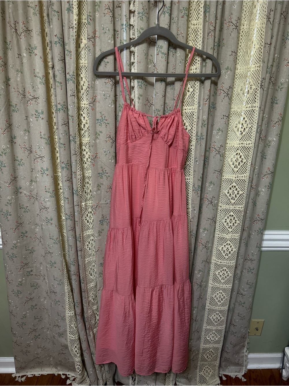 Commense Back Smocking Design Tiered Cami Chiffon Midi Dress NWT – Small